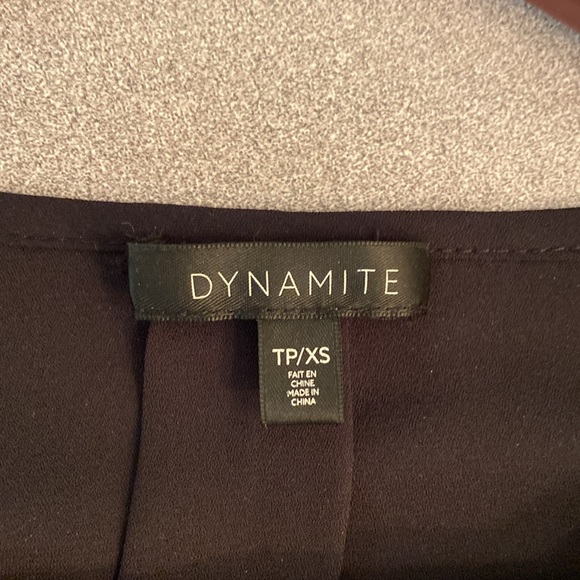 Dynamite - long sleeve, 1/2 zip blouse. Size XS - Picture 3 of 9